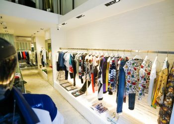 Dream Fashion Job: Beginning a web-based Fashion Boutique