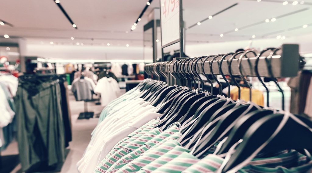 How do find the best clothes for women?