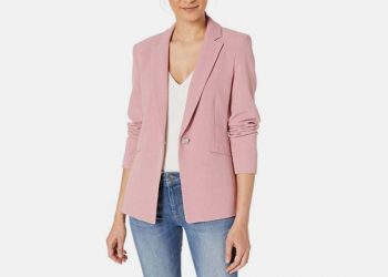 Significant Things To Look After While Purchasing Casual Blazers For Women