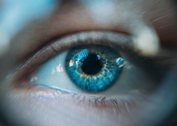 How to balance style with eye health?